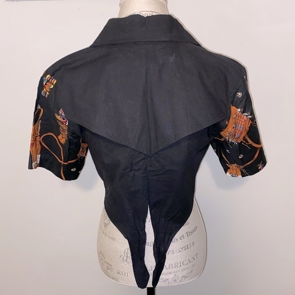2/$30 Vtg Western Style Art Print Button Down w Shoulder Flaps Tie Up Back S/XS - Picture 3 of 6